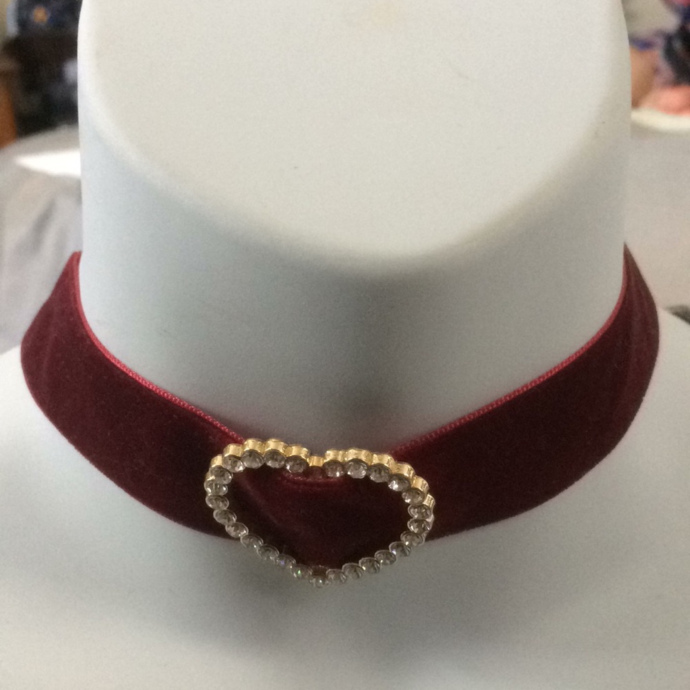 Unique chokers - Picture 3 of 4